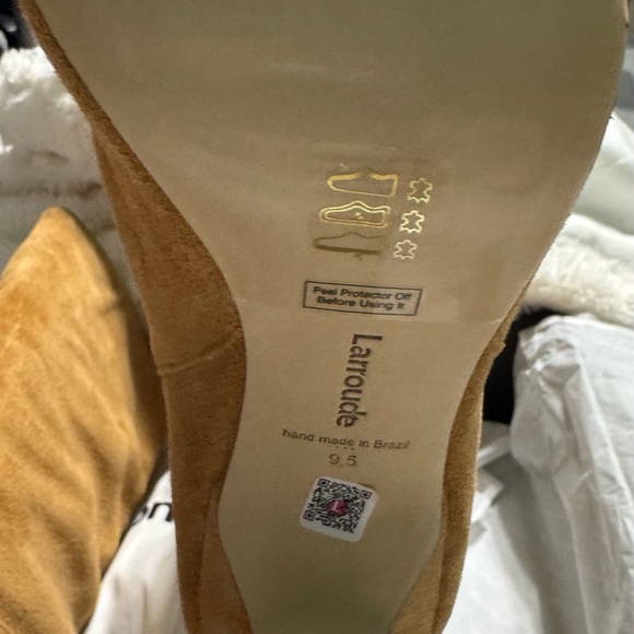 LARROUDE Cindy Boot In Toasted Suede Size: 9.5 - Picture 12 of 13